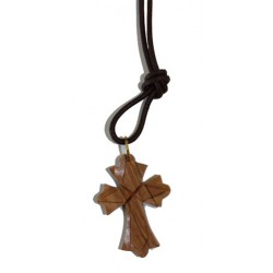 Pendentif croix d'olivier