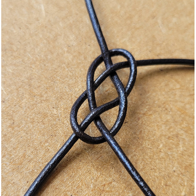 Lacet de cuir fin pour bûchettes